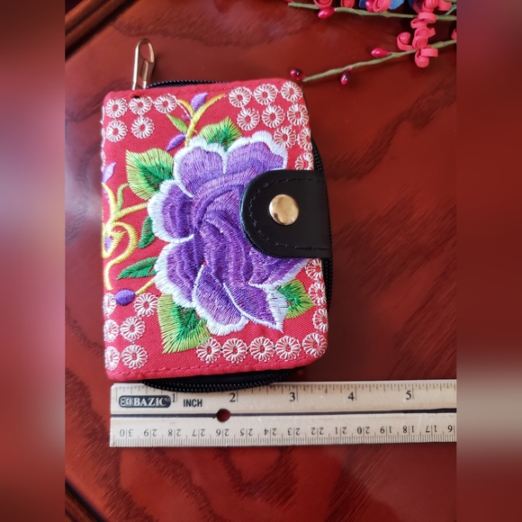 Ethnic Floral Embroidered 2 Sided Small Red Wallet - Picture 5 of 6